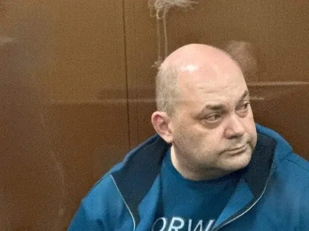 «Ъ»: экс-губернатор Курской области Смирнов получил откаты на 20 млн.руб