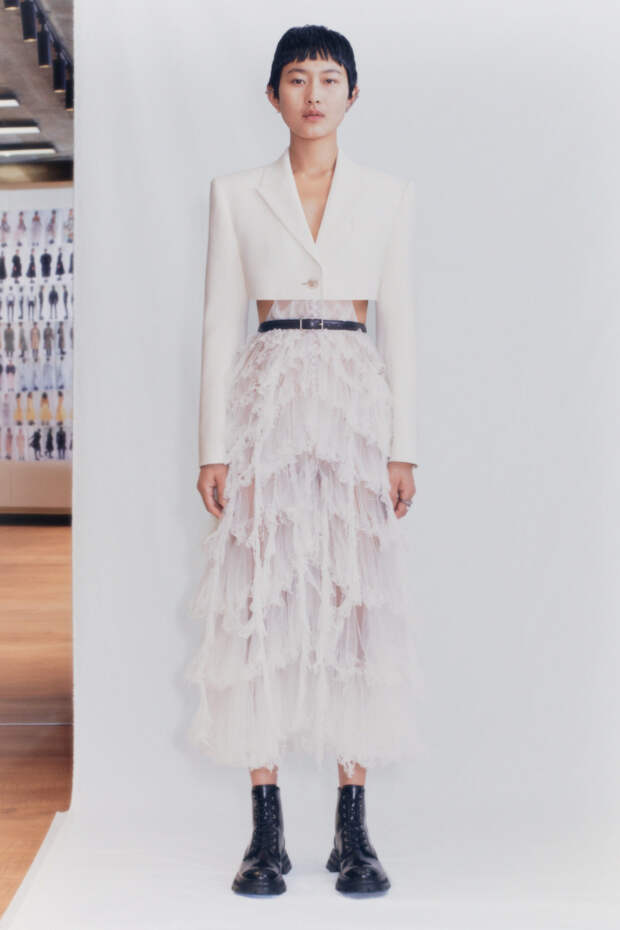 Alexander McQueen весна-лето 2021