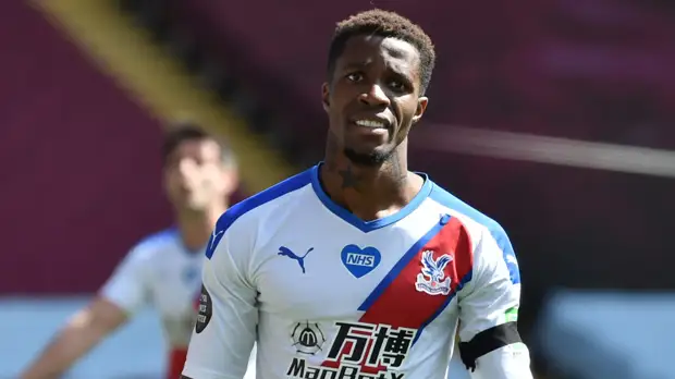 Форвард «Кристал Пэлас» получил расистские угрозы перед матчем с «Астон Виллой»
