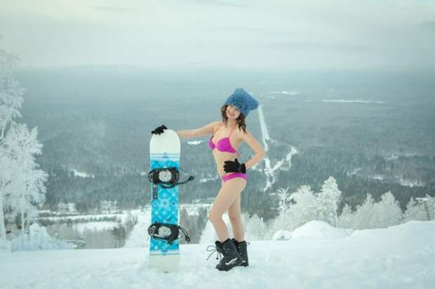 Россиянки прокатились на сноуборде в одном нижнем белье Нижнее белье, зима, сноуборд