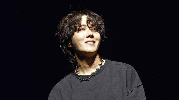 Пластические операции звезд k-pop: как айдолы меняют свою внешность