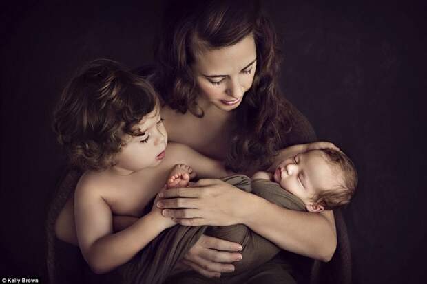 Австралийские фотографы воплотили чудо материнской любви искусство, малыши, материнство, фото