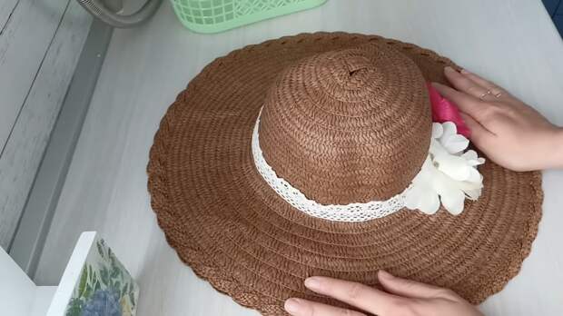 Стильный летний аксессуар из дешевой шляпки: прекрасно дополняют летние образы, делая их более женственными и стильными