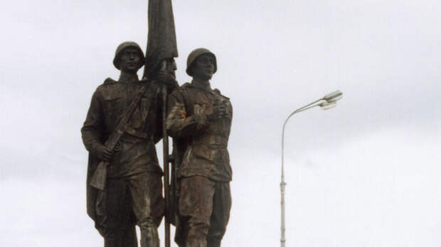Власти Литвы опубликовали рекомендации по сносу советских памятников