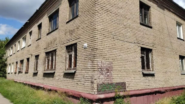 В Барнауле снесут двухэтажку на улице Малахова