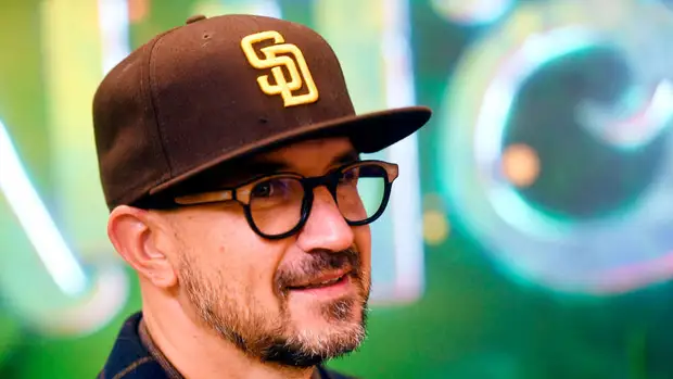 Петя Васечкин и легенда "Танцев": Егору Дружинину - 50