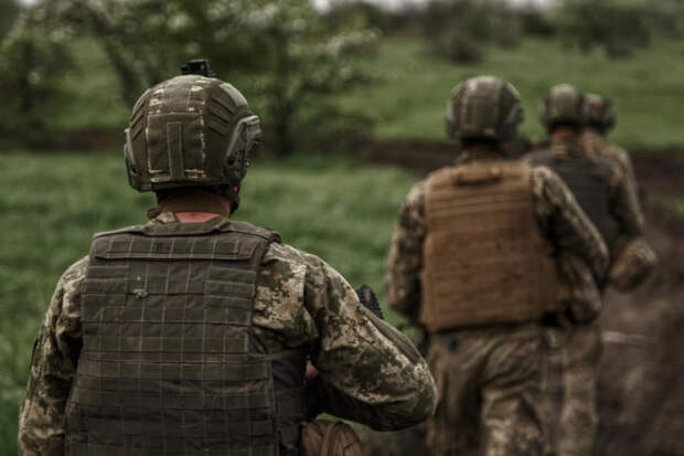 «РВ»: боевики ВСУ сдаются в плен в Волчанске целыми подразделениями