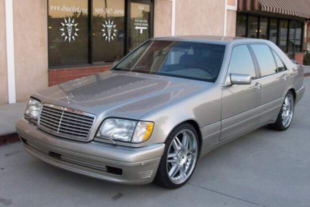 12. Mercedes-Benz 600 1995.jpg