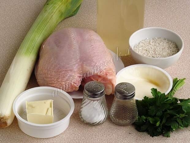 Ингредиенты для куриного супа с плавленным сыром