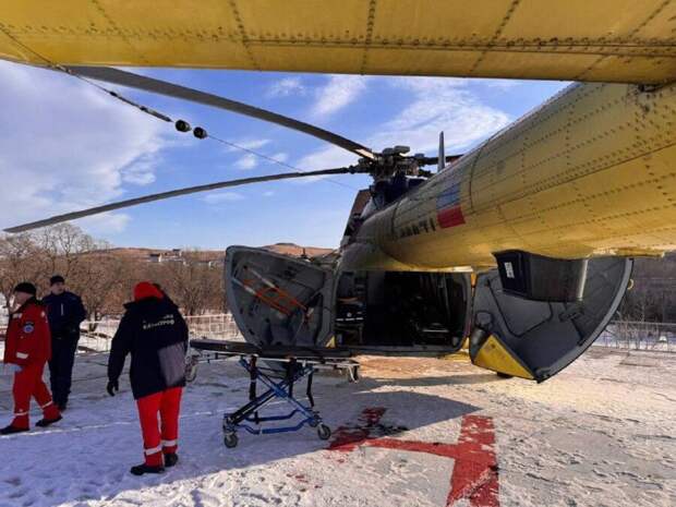 Врачи санавиации спасли ребенка с серьезными ожогами в Приморье