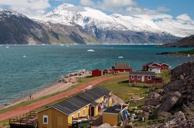 Дания планирует направить в Гренландию тысячу солдат