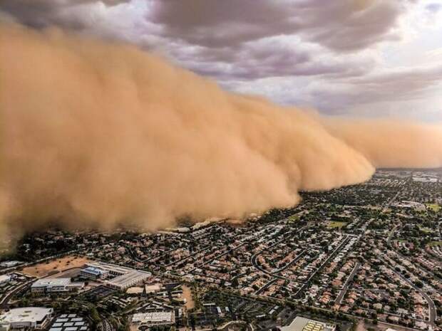 Песчаные бури происходят во время сезонных изменений, называемых сезоном муссонов, когда в Аризоне выпадает половина годовых осадков аризона, аэросъемка, вертолет, песчаная буря, природа, стихия, фотография, фотомир