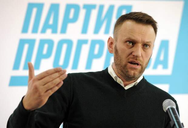 Либеральная "шавка" подала голос: Навальный оскорбил россиян