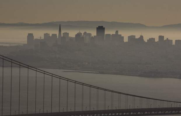 13. В Сан-Франциско воздух из Китая загрязнение, мусор, экология