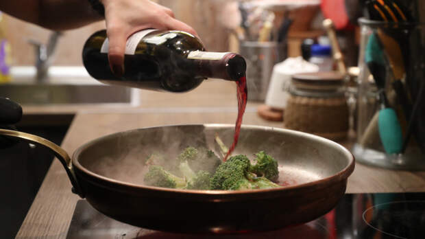 Жар и пар: как приготовление пищи вредит глазам