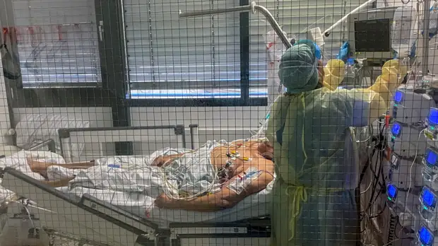 В ФРГ за сутки выявлено рекордное число случаев заболевания COVID-19