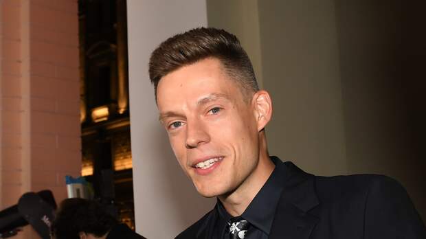 Юрий Дудь* перевел брату в Россию около 3 млн рублей с начала СВО