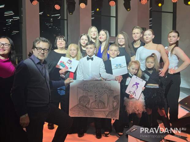 Юные вокалисты нарисовали Волгу на «Арт Мире»