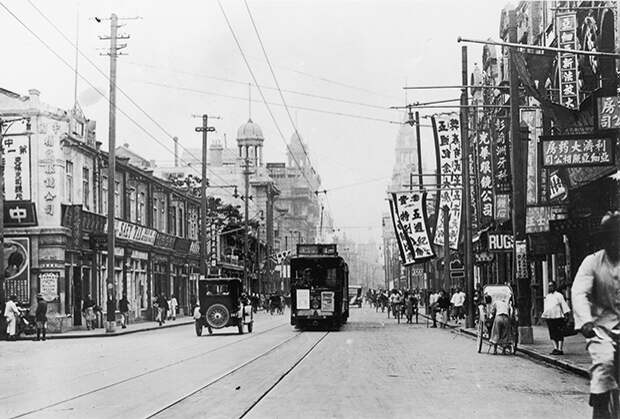 Нанкинская дорога в Шанхае. 16 августа 1937 года