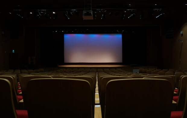 Кассовые сборы в кинотеатрах Петербурга подскочили на 68%