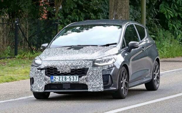 ford-fiesta-ecoboost-hybrid-facelift-шпионское фото-2021-proauto-01