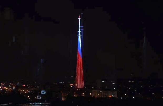 Завтра астраханская телебашня будет светить триколором в честь воссоединения Крыма с Россией