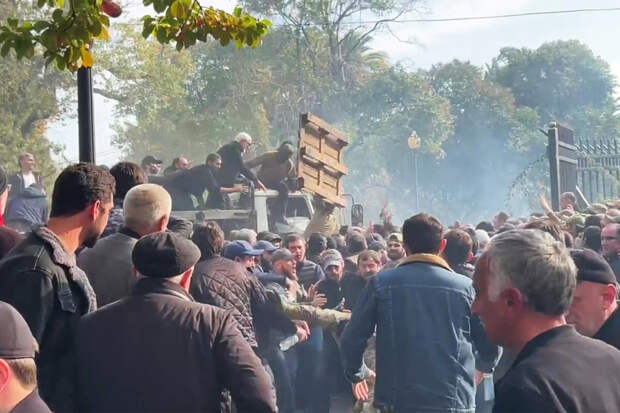 "Апсныпресс": число пострадавших во время протестов в Абхазии увеличилось до 14