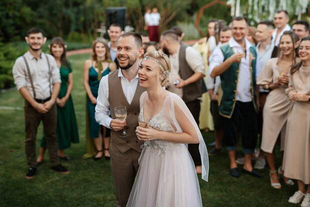 Гости свадеб перечислили знаки скорого развода