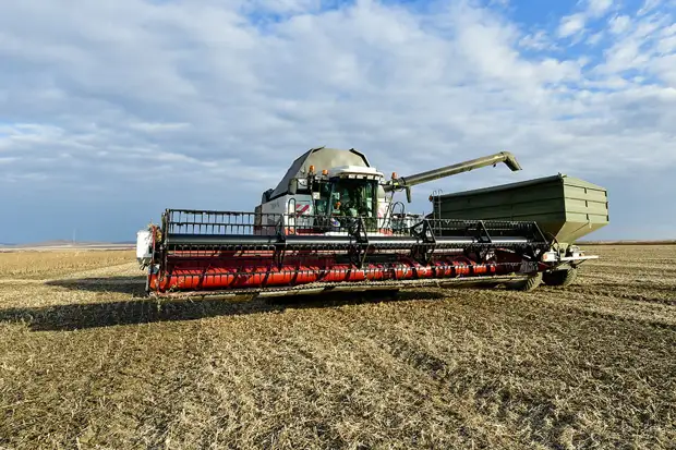 В Минсельхозе РФ оценили запасы техники для проведения посевной