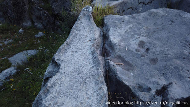 Фото с канала Мегалитикус