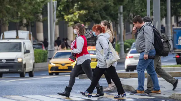 Собянин попросил пожилых москвичей по возможности оставаться дома