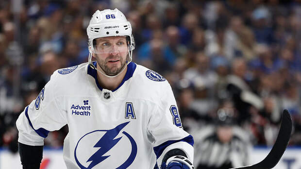 Кучерова признали первой звездой дня в НХЛ