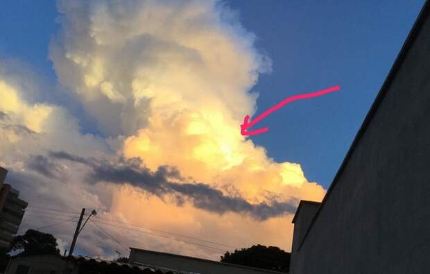 Фото: Бразилец вечером увидел на востоке второе солнце Бразилец вечером увидел на востоке второе солнце