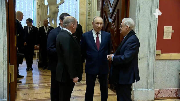 Путин встретился с верховным правителем Малайзии в Эрмитаже