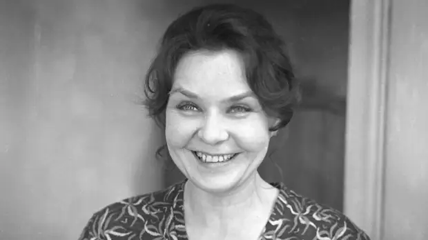 «Выделялась тонкой и эмоциональной игрой»: какой была Нина Ургант