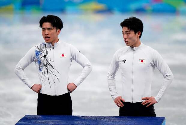 Японская сборная пожаловалась на качество подиума после награждения на ОИ-2026