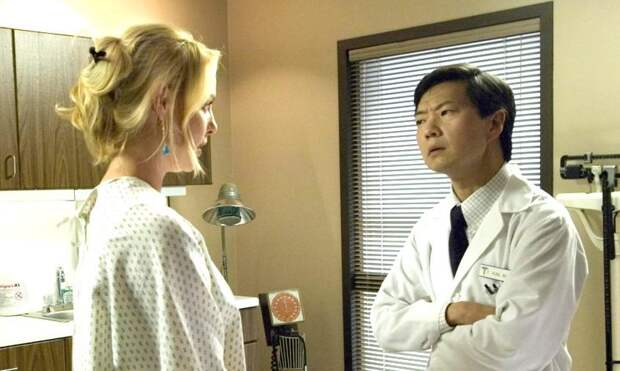 «Ты слишком легко родила, сейчас я покажу тебе, что значит больно»: женщины в Сети рассказали, что самое ужасное им говорили гинекологи