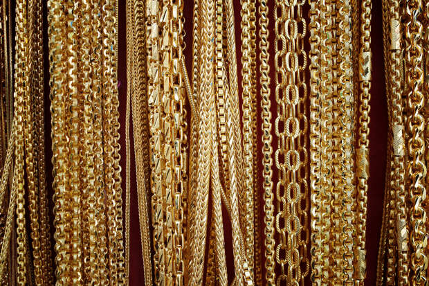 ПНИПУ: далеко не каждое украшение можно считать инвестицией