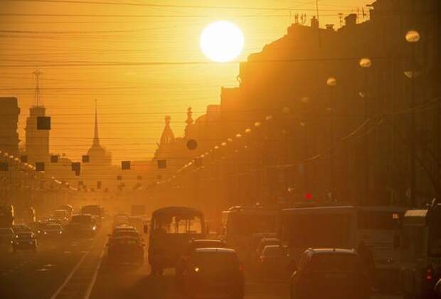 Колесов пообещал петербуржцам сухую и теплую погоду в выходные дни