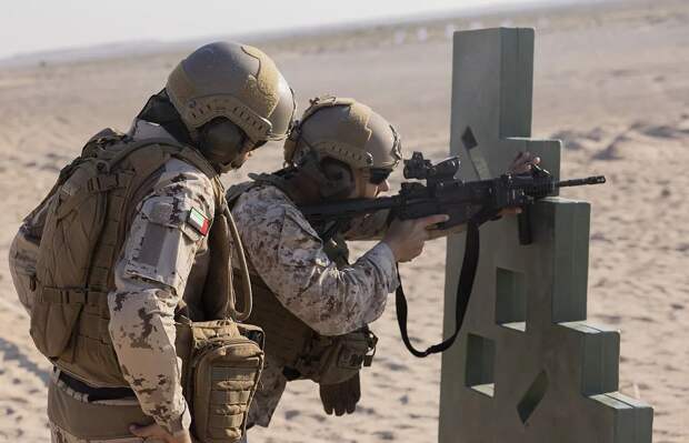 ОАЭ втягиваются в войну, которая может уничтожить их экономику