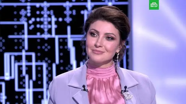 Анастасия Макеева назвала переехавшую в США Светлану Малькову "предательницей"