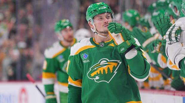 «Миннесота» обыграла «Чикаго» на выезде. У Тарасенко гол, у Капризова — ассист