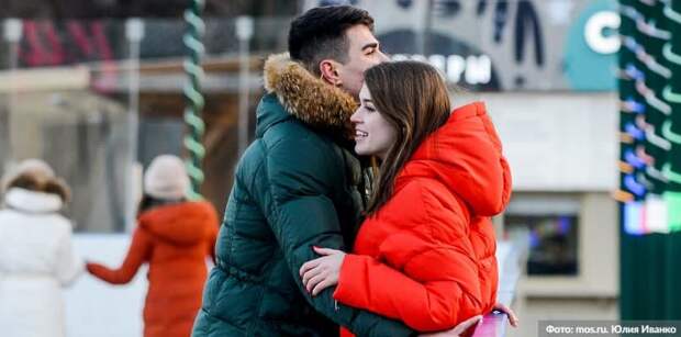 В Москве в День всех влюбленных на катке ВДНХ состоялась первая регистрация брака. Фото: Ю. Иванко mos.ru