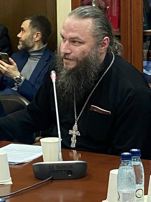 Отец Иосиф оказался американцем по происхождению, но русским по духу и уже даже по гражданству Дина КАРПИЦКАЯ