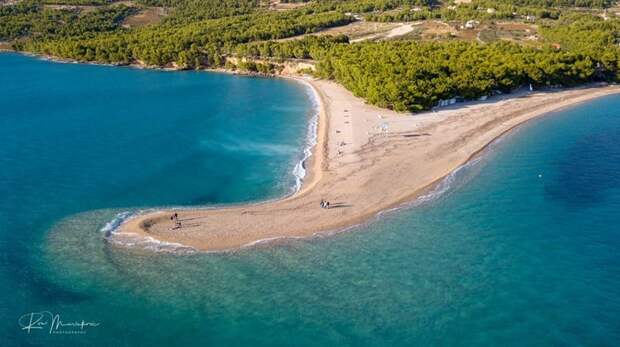 Так выглядит после шторма хорватский пляж Златни-Рат в мире, климат, остров, природа, хорватия, шторм