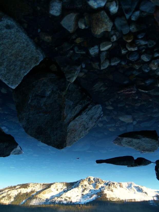 amazing-reflections-optical-illusions-43-5837e96bf296a__700