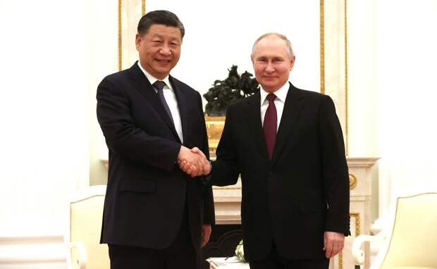 Си Цзиньпин отрицает причастность Китая к украинскому кризису