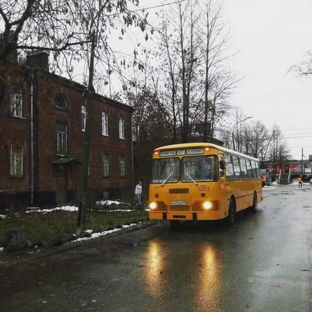 Старый добрый ЛиАЗ 3677, прозванный «Луноходом» автобусы, воспоминания, детство, ностальгия
