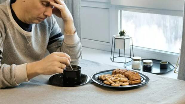 -Где ужин? Почему приготовила только себе и в раковине посуда? Когда он предложил 50 на 50, я согласилась, но он не ожидал последствий.