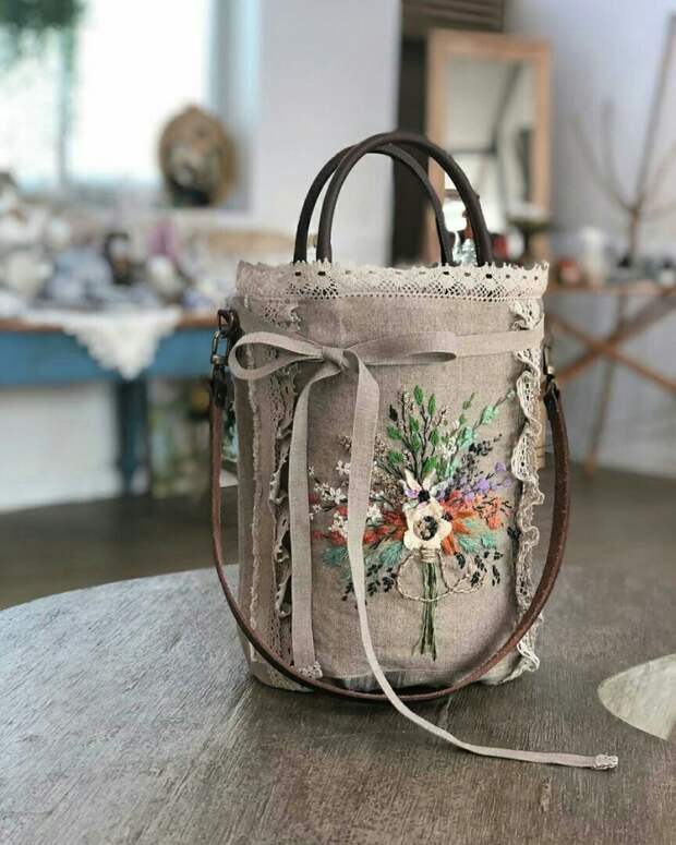 Великолепное рукоделие - сумочки с нежной цветочной вышивкой от nantejoo
